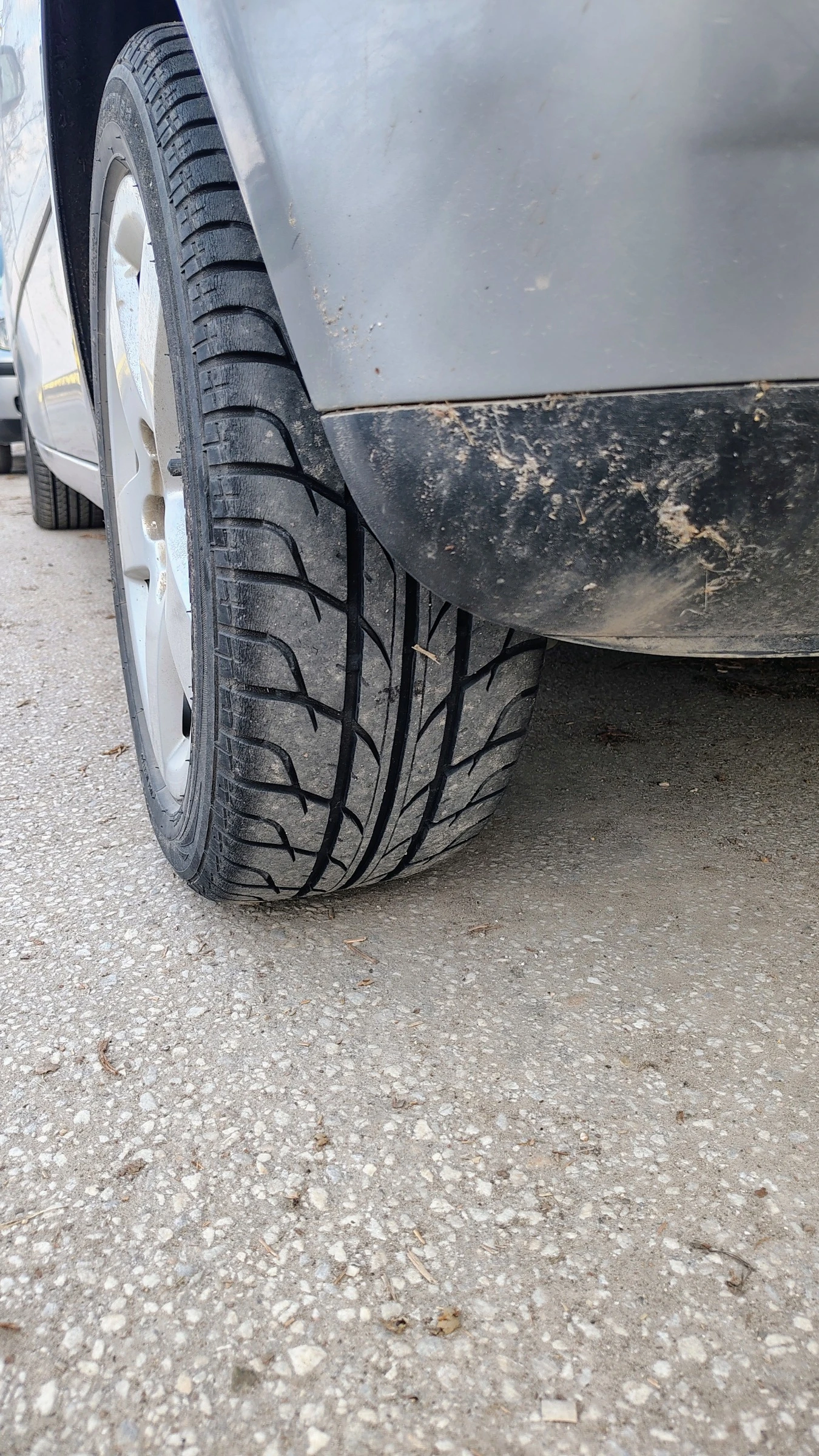 VW Polo 1.4 TDI 75, снимка 10 - Автомобили и джипове - 53891150