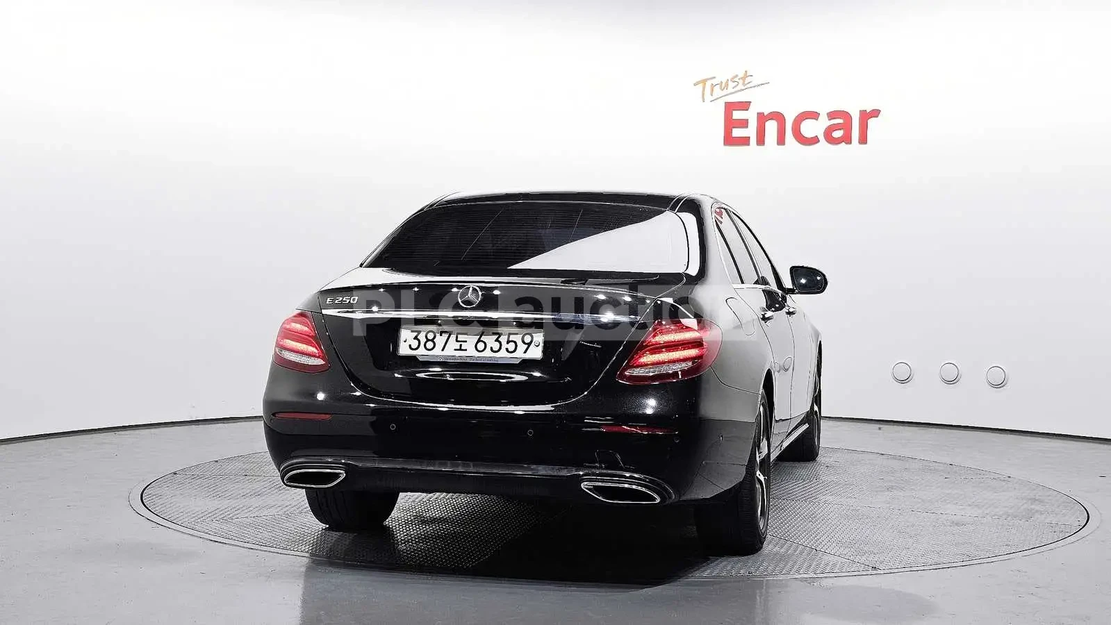 Mercedes-Benz E 250 * AMBIENT * KAMEPA * �������� | Mobile.bg � ����������� 4