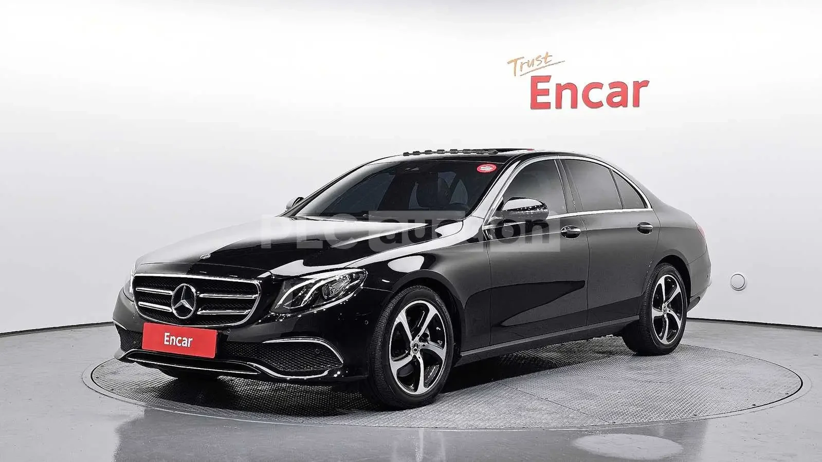 Mercedes-Benz E 250 * AMBIENT * KAMEPA * �������� | Mobile.bg � ����������� 1