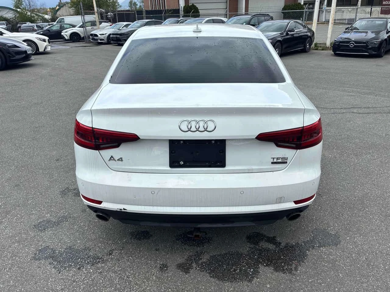 Audi A4 Progressiv/ПОДГРЕВИ/ШИБИДАХ/KEYLESS, снимка 5 - Автомобили и джипове - 54387579