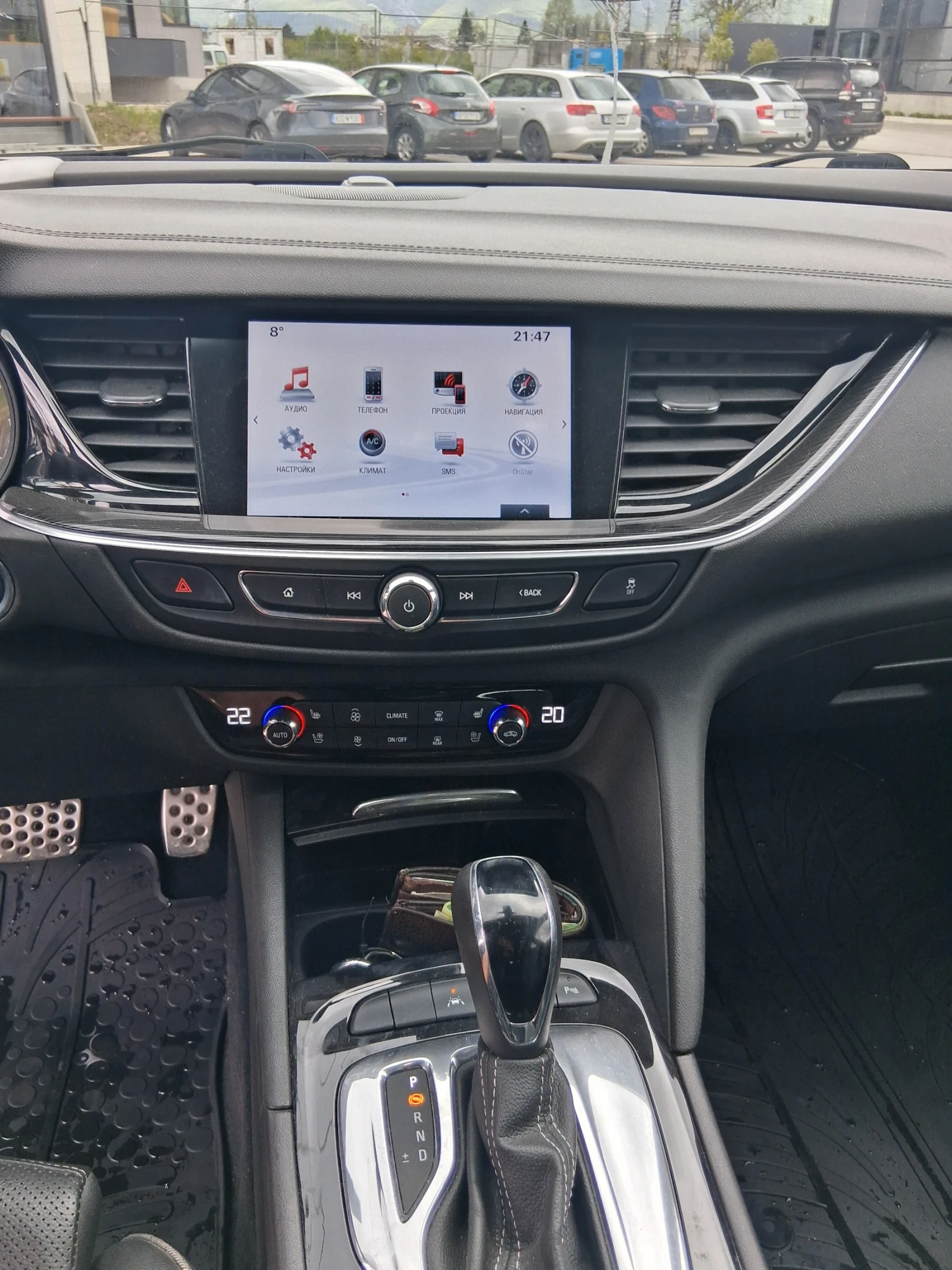 Opel Insignia Sports Tourer 2.0 170кс, снимка 8 - Автомобили и джипове - 54400800