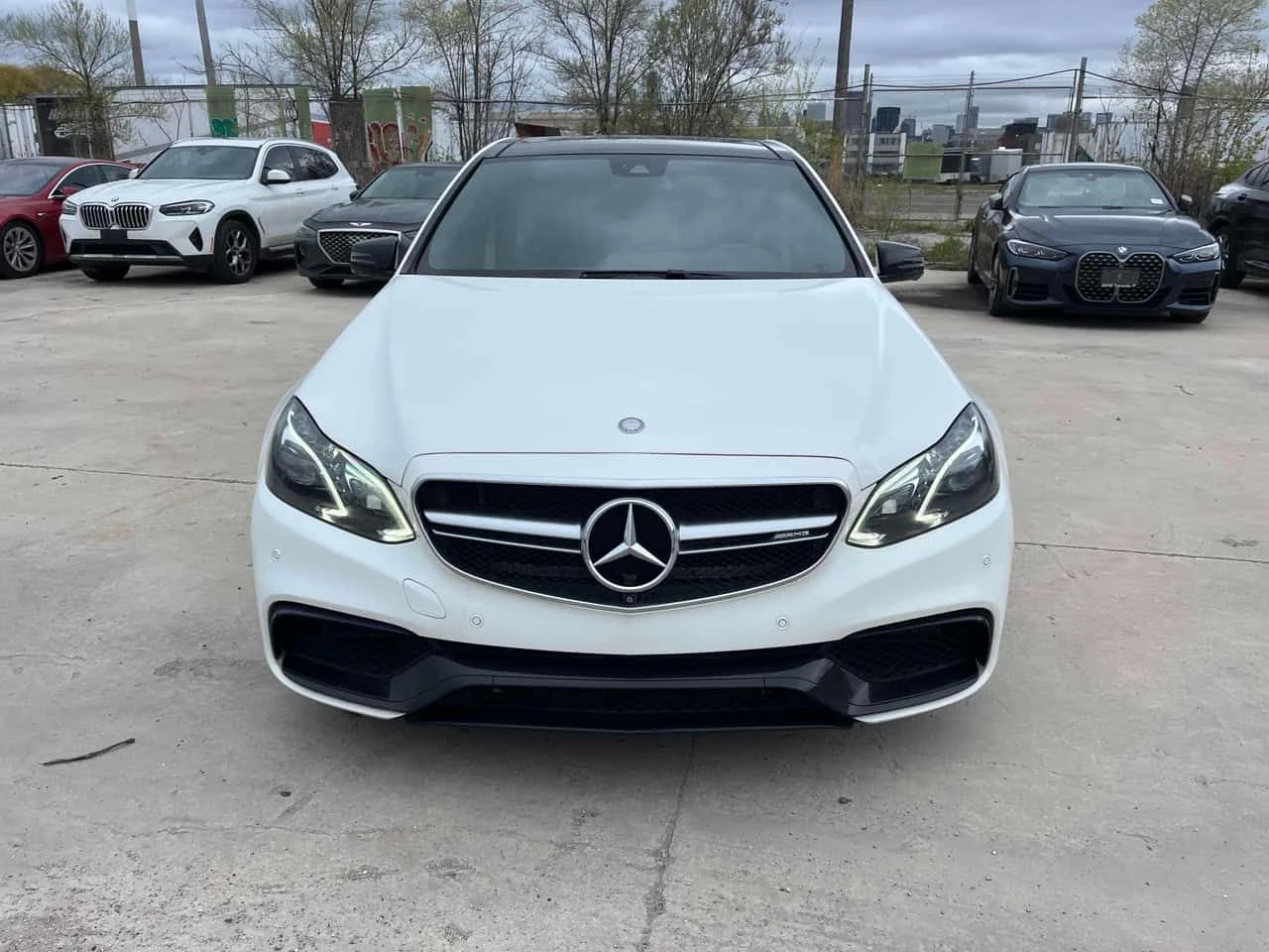 Mercedes-Benz E 63 AMG S Model/КЛИП/ПАНО/ПОДГРЕВ/CARFAX/ФИНАНСИРАНЕ, снимка 2 - Автомобили и джипове - 54577717