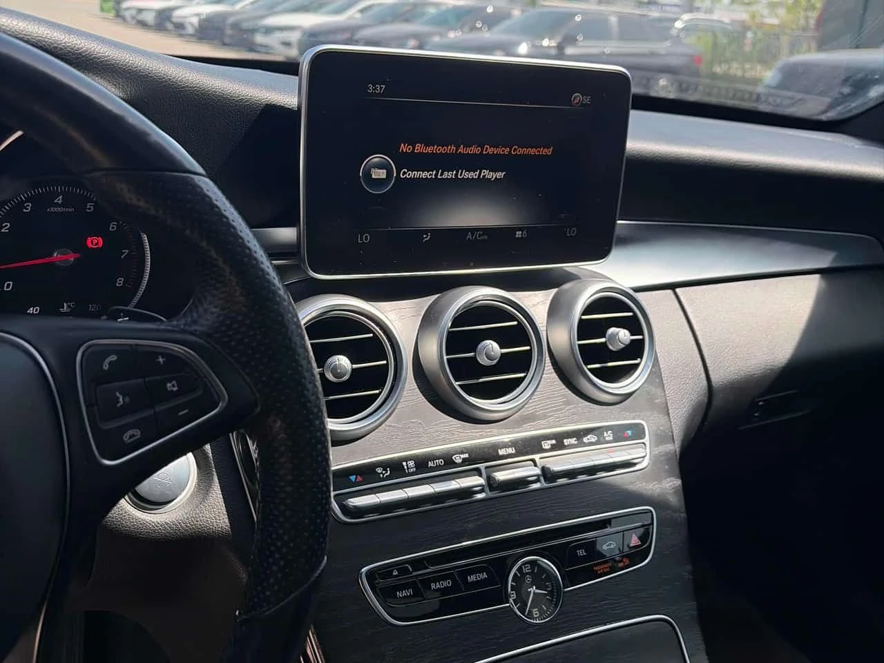 Mercedes-Benz C 300 * АВТОКРЕДИТ БЕЗ ПЪРВОНАЧАЛНА ВНОСКА* , снимка 9 - Автомобили и джипове - 54762076