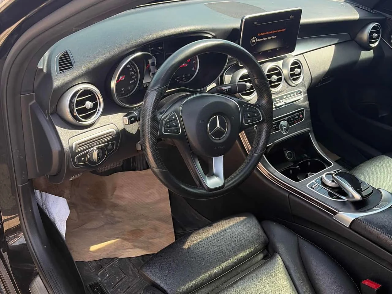 Mercedes-Benz C 300 * АВТОКРЕДИТ БЕЗ ПЪРВОНАЧАЛНА ВНОСКА* , снимка 5 - Автомобили и джипове - 54762076