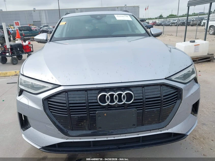Audi E-Tron Premium Quattro, снимка 13 - Автомобили и джипове - 54769743