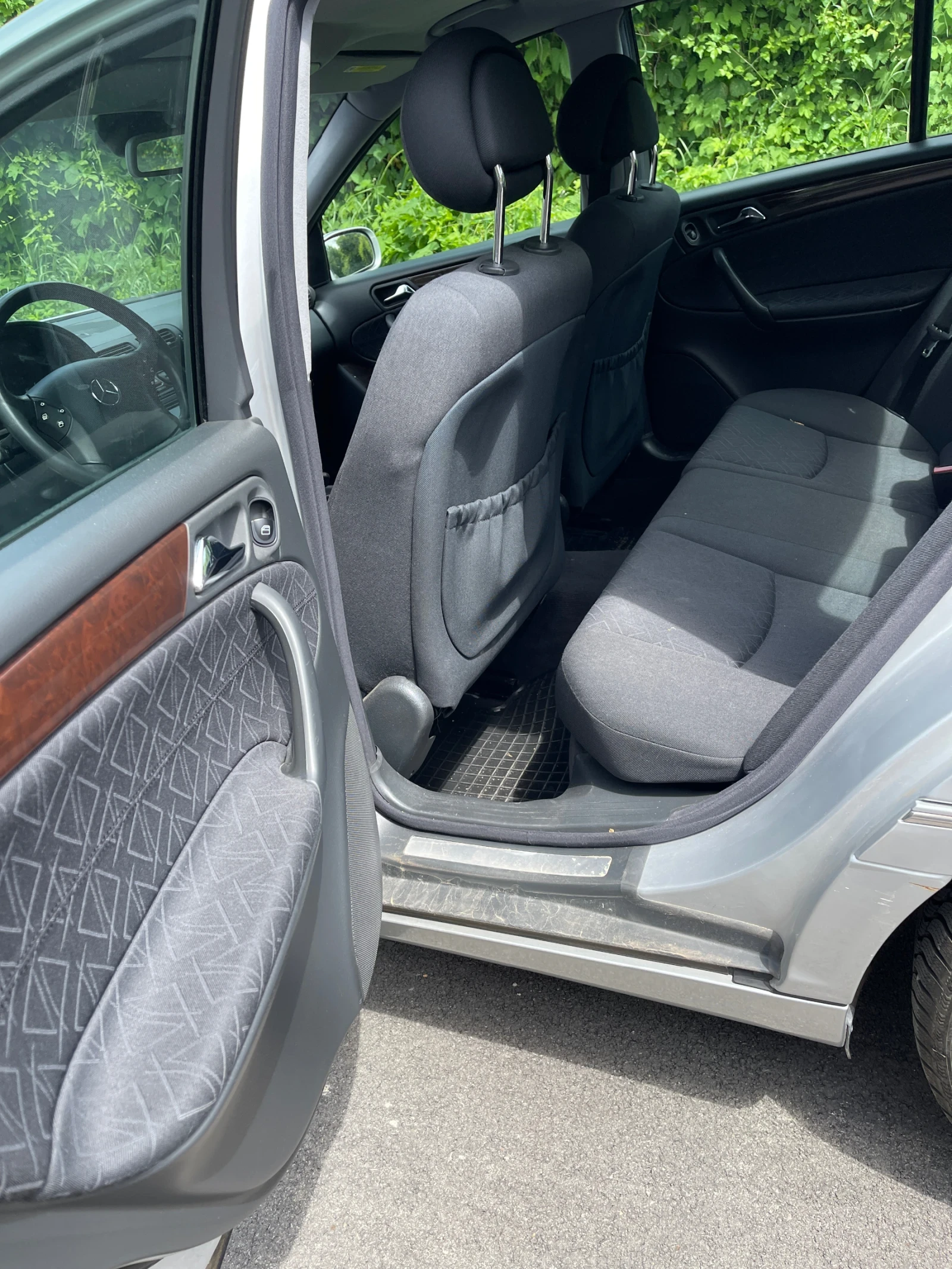 Mercedes-Benz C 200 Kompressor, снимка 8 - Автомобили и джипове - 54891839