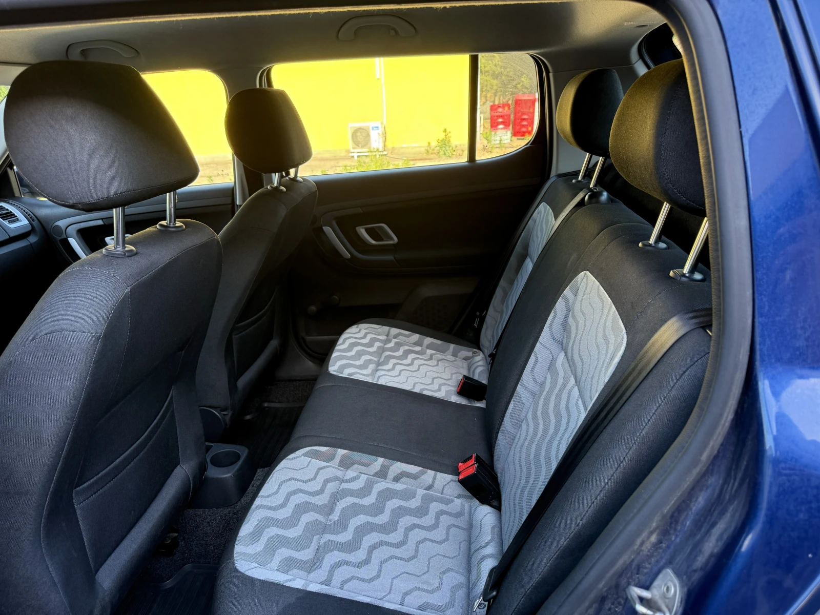 Skoda Fabia 1.2 70 �.�.  | Mobile.bg � ����������� 12
