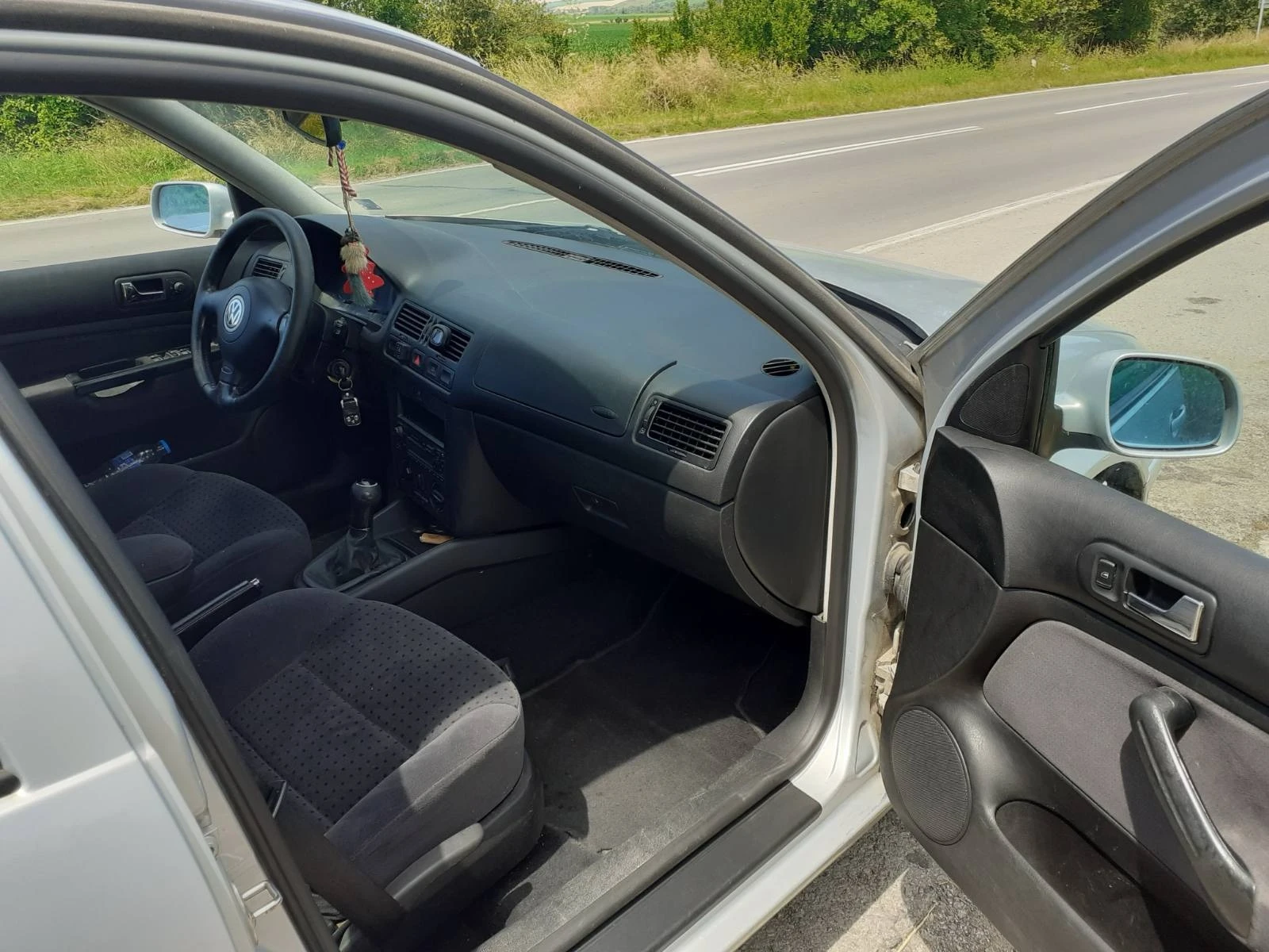 VW Bora, снимка 7 - Автомобили и джипове - 55092144