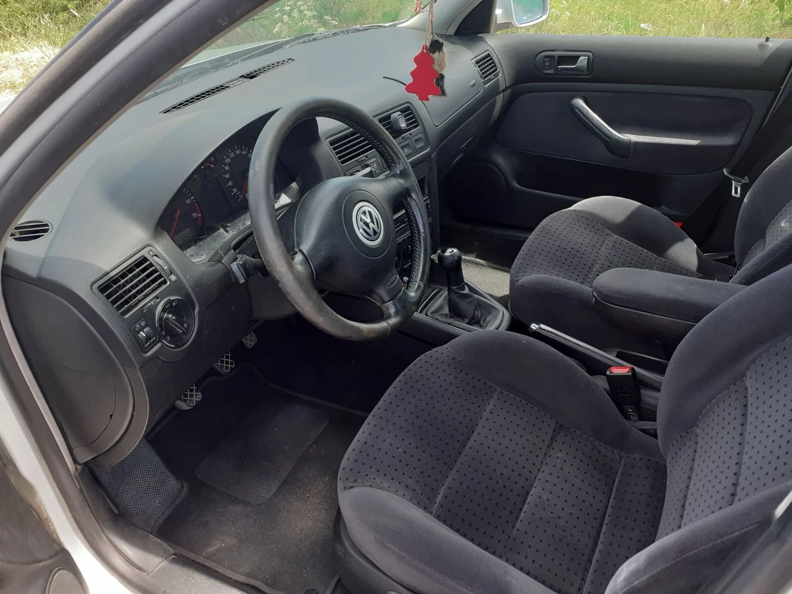 VW Bora, снимка 9 - Автомобили и джипове - 55092144