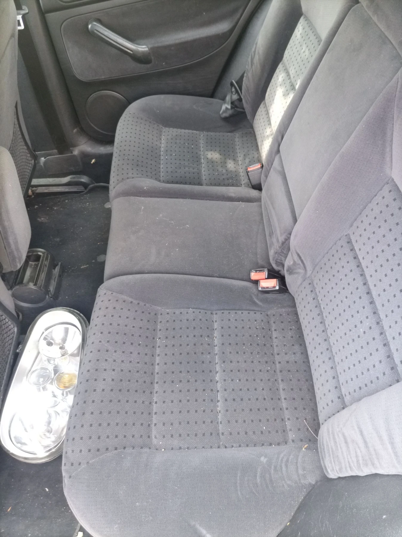 VW Golf 1.6 I, снимка 13 - Автомобили и джипове - 55886009