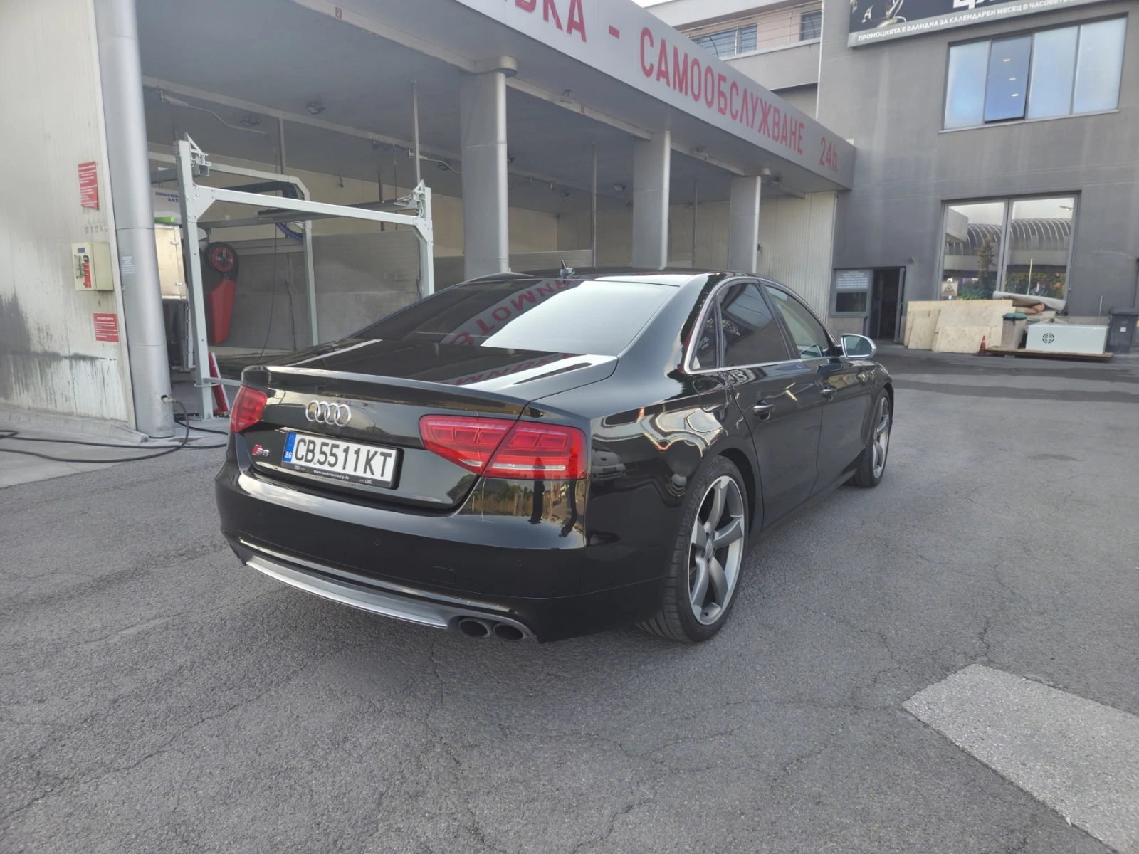 Audi S8 4.0 TFSI, снимка 3 - Автомобили и джипове - 55931042
