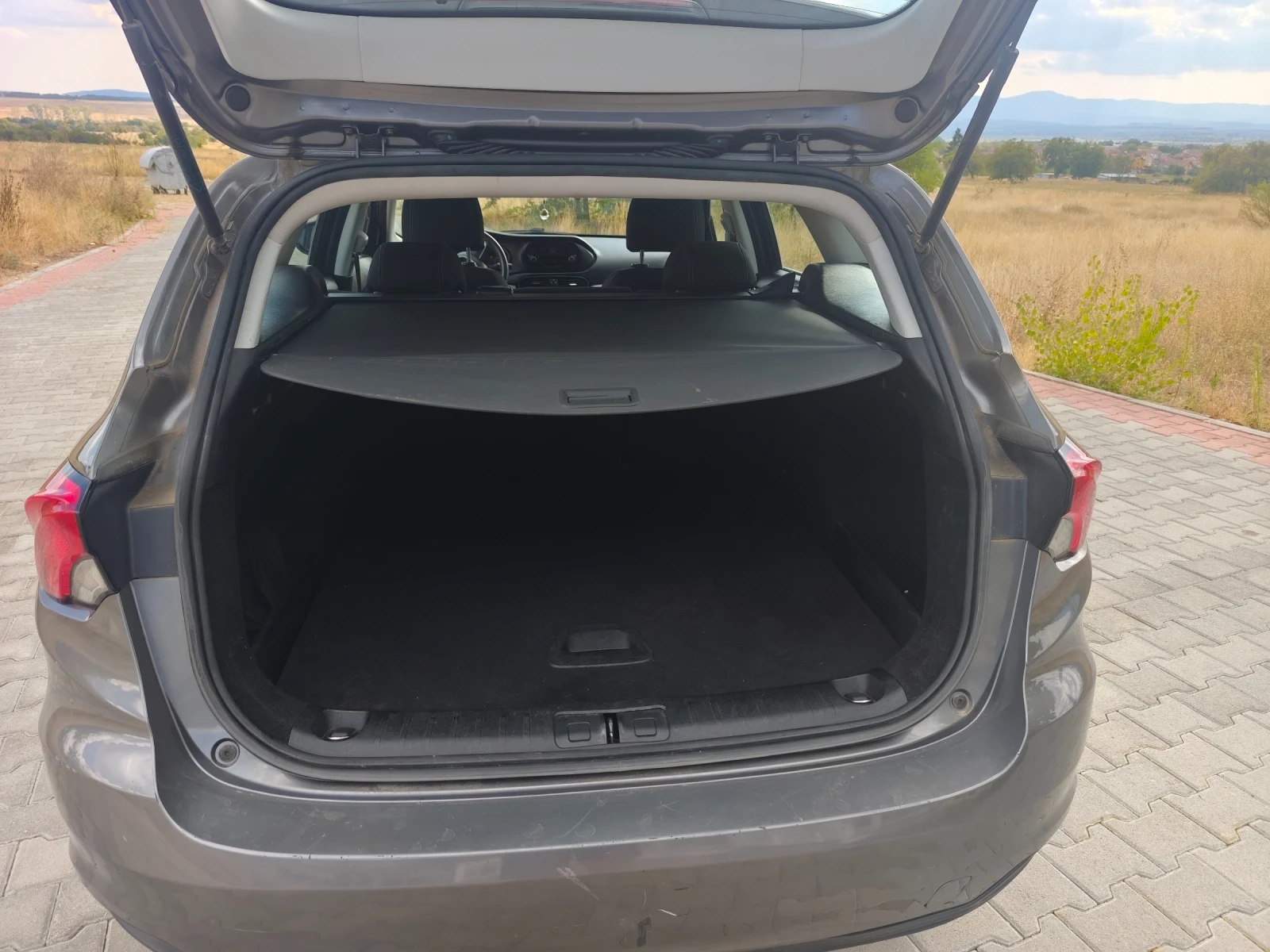 Fiat Tipo, снимка 10 - Автомобили и джипове - 56155469