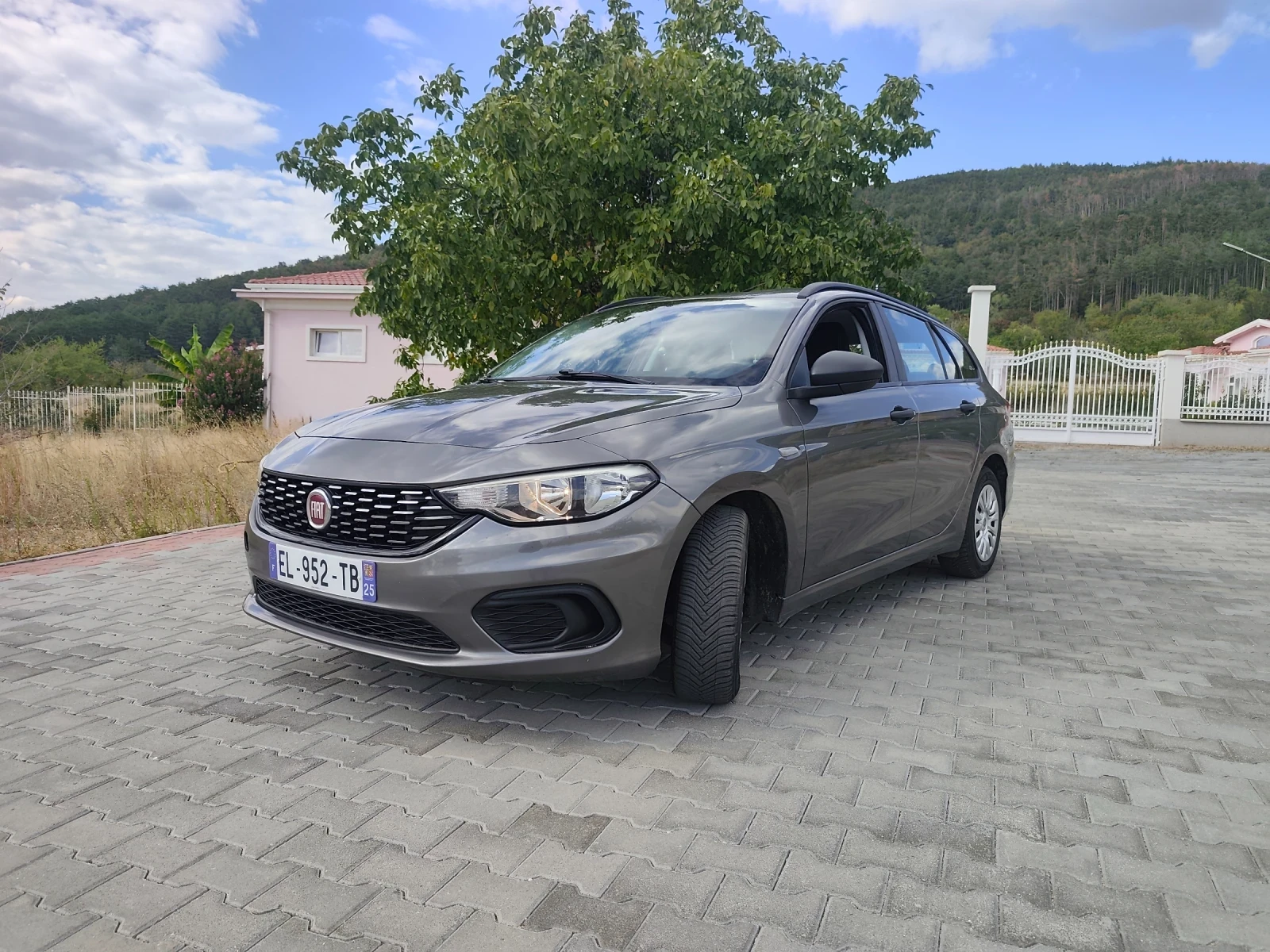 Fiat Tipo, снимка 2 - Автомобили и джипове - 56155469