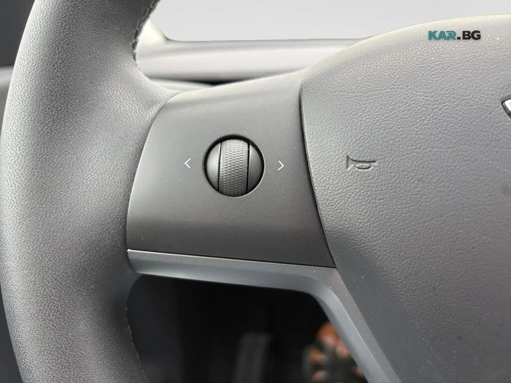 Tesla Model Y LONG RANGE* 4X4* , снимка 14 - Автомобили и джипове - 56161851