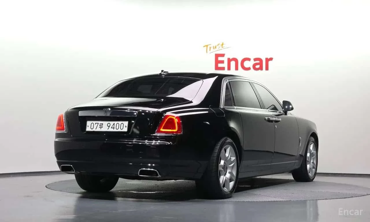 Rolls-Royce Ghost 6.6 EWB V12 |  ЦЕНА ДО БЪЛГАРИЯ, снимка 2 - Автомобили и джипове - 56213650