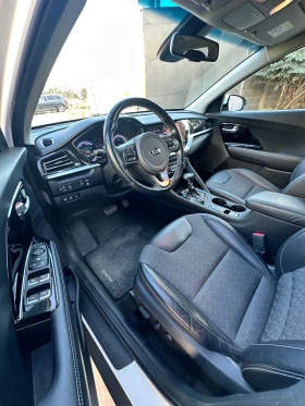 Kia Niro 1.6 plug-in hybrid 141hp, снимка 11