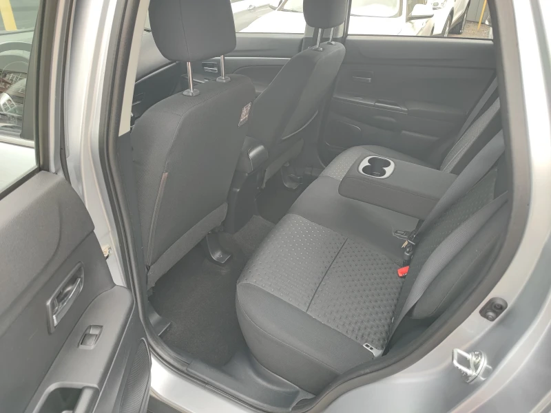Mitsubishi ASX 1.8D-150ks-6sk-4X4, снимка 14 - Автомобили и джипове - 51676804
