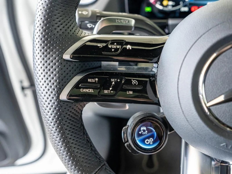 Mercedes-Benz GLA 35 AMG 4-MATIC PANORAMA MULTIBEAM CAMERA, снимка 9 - Автомобили и джипове - 52013123