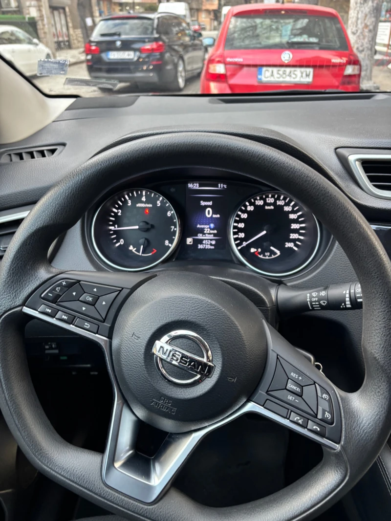 Nissan Qashqai, снимка 10 - Автомобили и джипове - 53013940