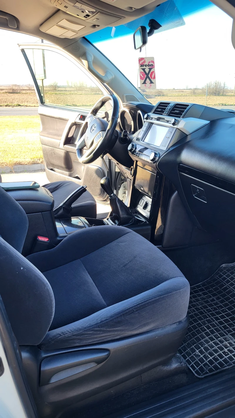 Toyota Land cruiser, снимка 10 - Автомобили и джипове - 53155269