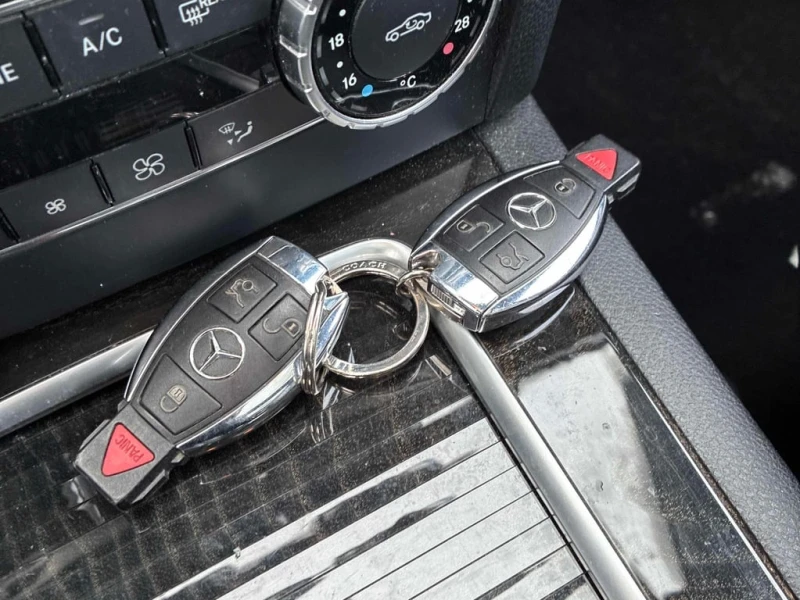 Mercedes-Benz GLK * 250 BlueTEC * CARFAX * БЕЗ ПЪРВОНАЧАЛНА ВНОСКА, снимка 17 - Автомобили и джипове - 53370957