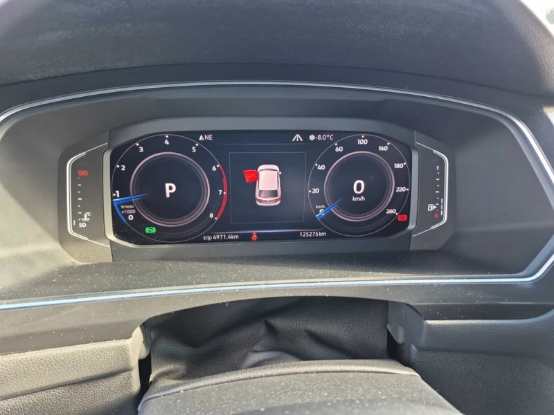 VW Tiguan  Highline R/ CARFAX /LED/ПОДГРЕВИ/КАМЕРА, снимка 8 - Автомобили и джипове - 53376795