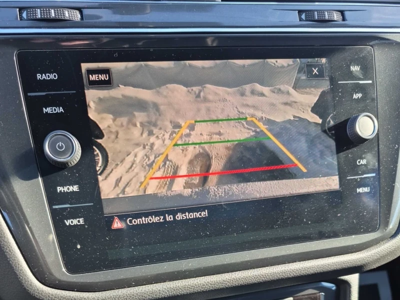 VW Tiguan  Highline R/ CARFAX /LED/ПОДГРЕВИ/КАМЕРА, снимка 11 - Автомобили и джипове - 53376795