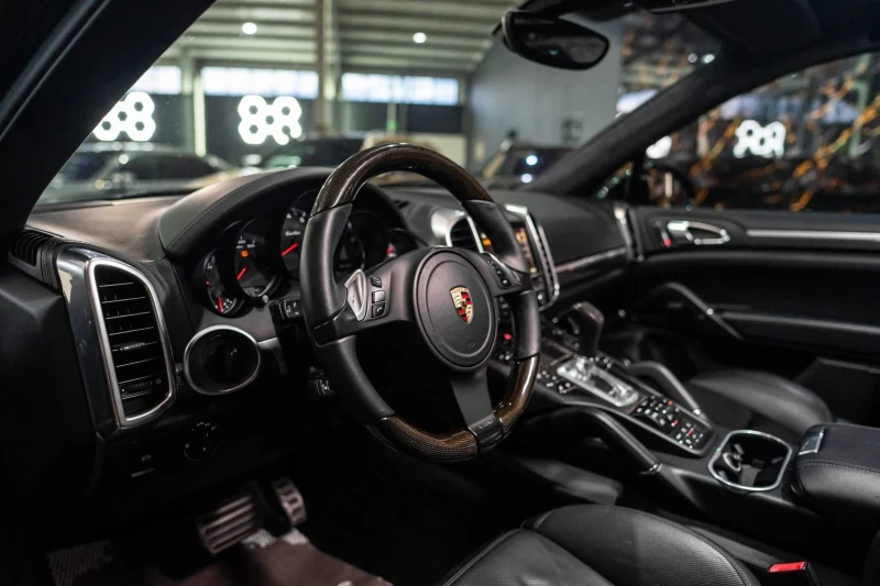 Porsche Cayenne TURBO S CARBON LED ПАНО BURM ЛИЗИНГ 100%, снимка 12 - Автомобили и джипове - 53434888