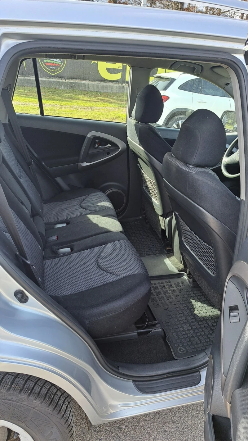 Toyota Rav4, снимка 7 - Автомобили и джипове - 53574207