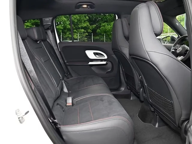 Mercedes-Benz GLB 250 EQ AMG-LINE NIGHT-PAKET PANORAMA CAMERA , снимка 14 - Автомобили и джипове - 56201432
