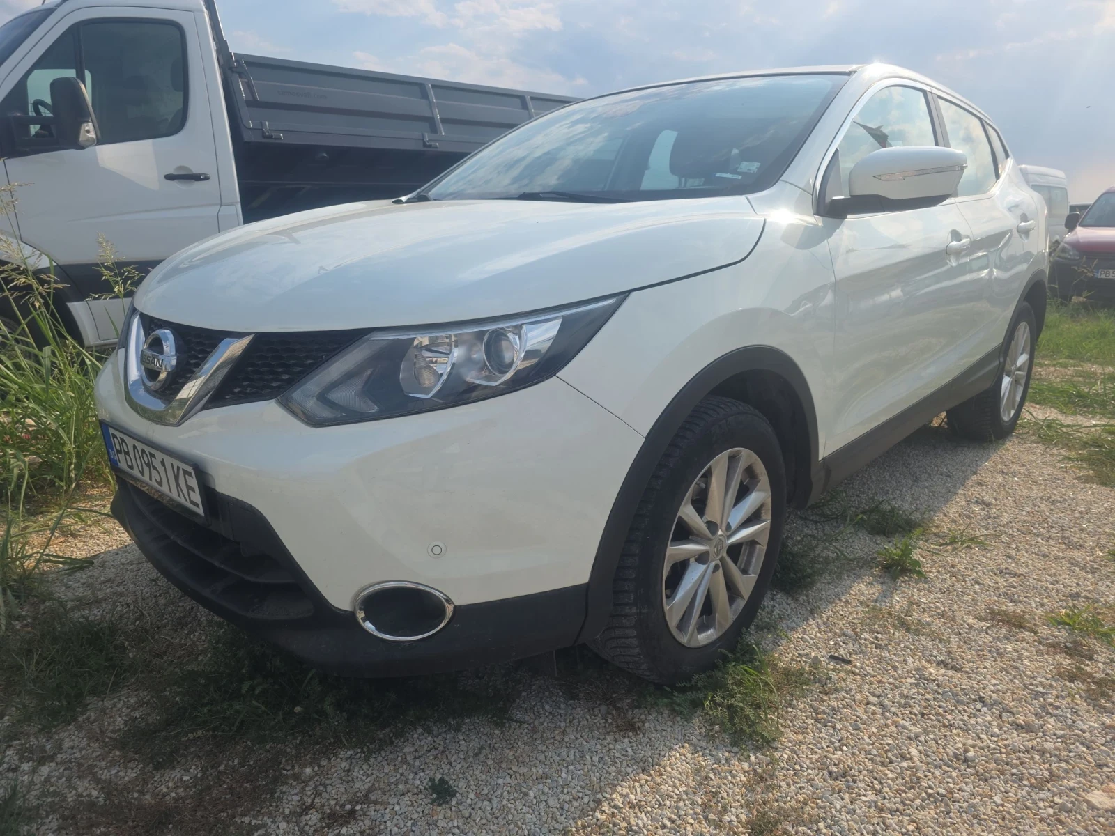 Nissan Qashqai 1.2I 116кс - изображение 2