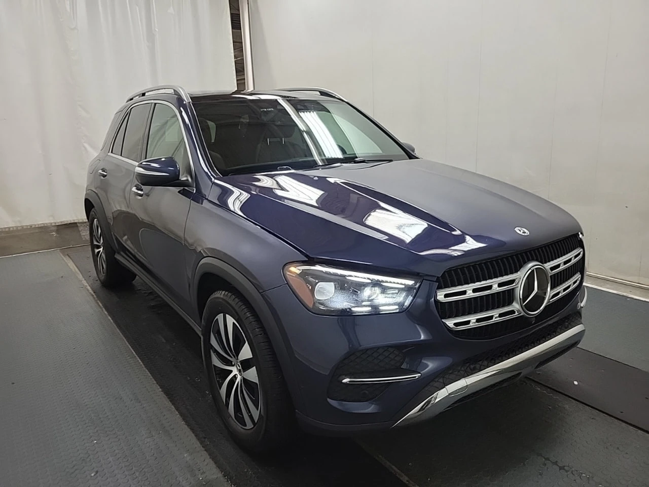 Mercedes-Benz GLE * CARFAX * АВТО КРЕДИТ * ЦЕНА ДО БГ! - изображение 3