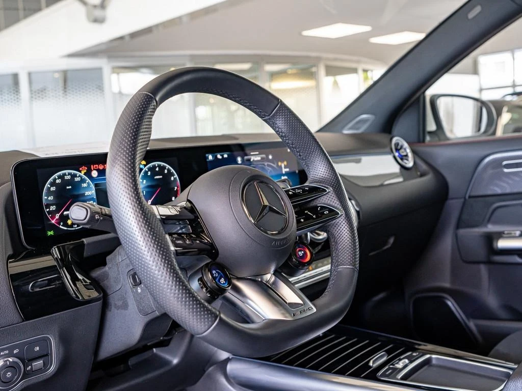 Mercedes-Benz GLA 35 AMG 4-MATIC PANORAMA MULTIBEAM CAMERA - изображение 6