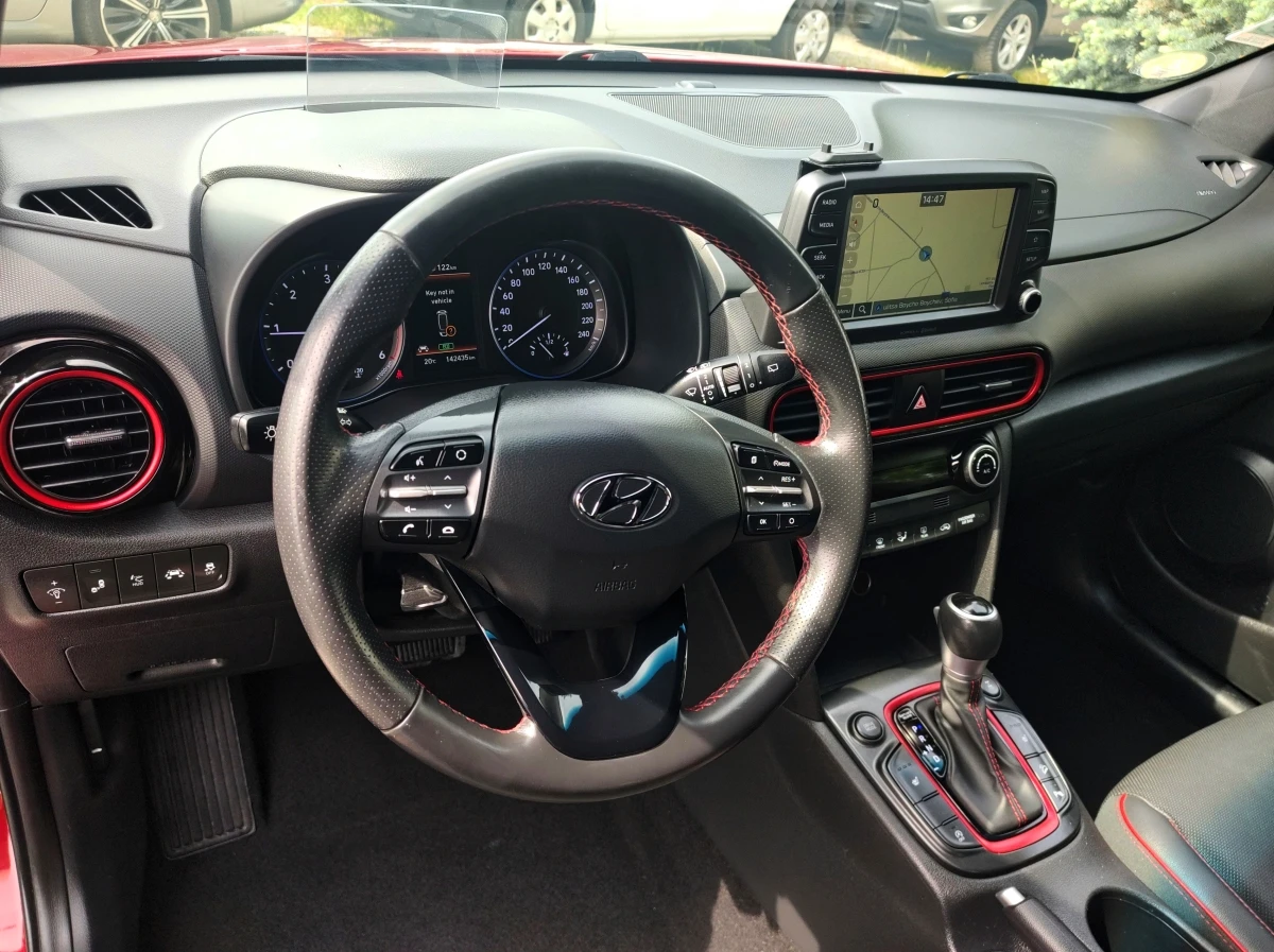 Hyundai Kona 1.6 CRDI 4x4 136hp RED Style EDITION, снимка 9 - Автомобили и джипове - 54129989