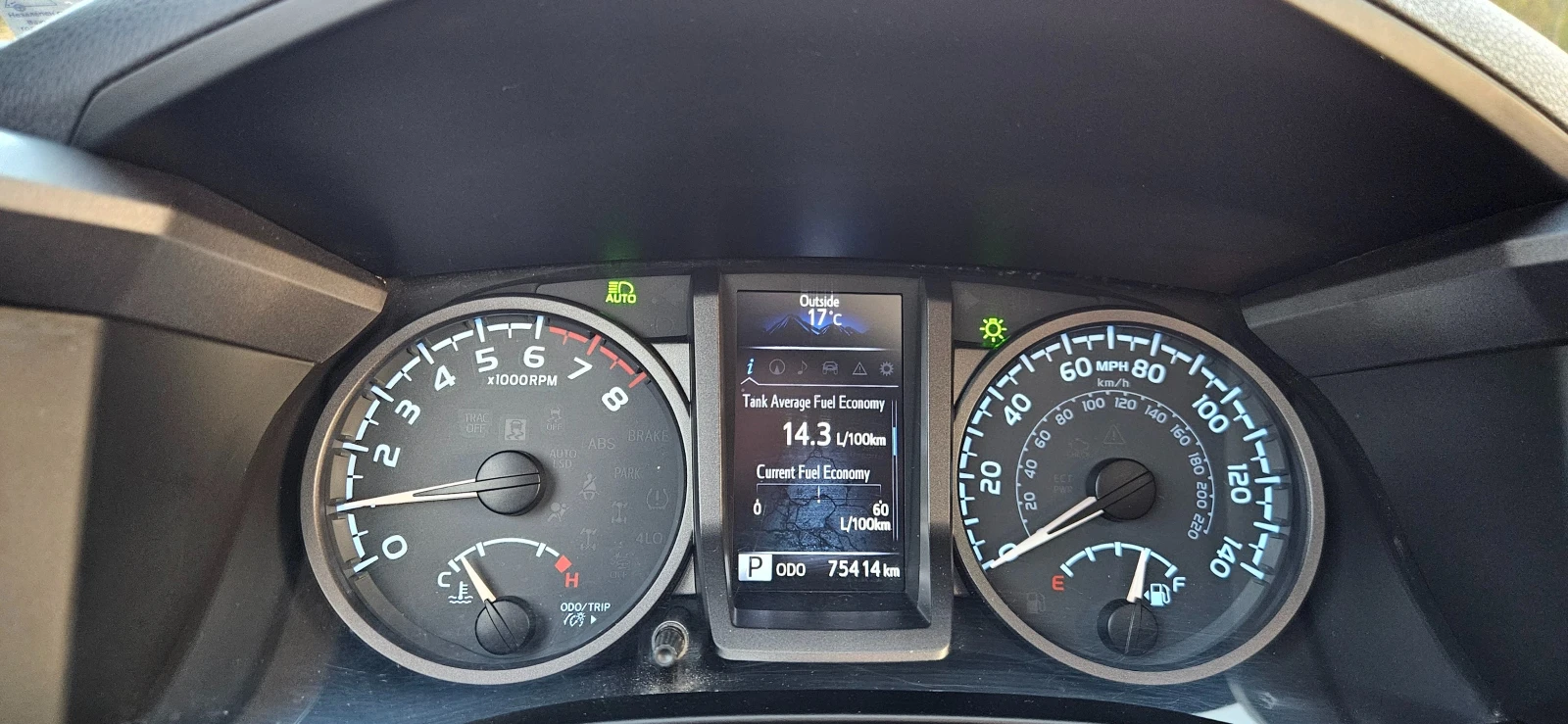 Toyota Tacoma TRD OFF ROAD, снимка 10 - Автомобили и джипове - 54508481