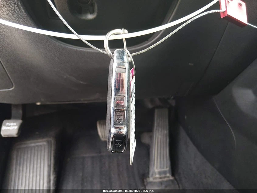 Kia Sorento 2.5l S, снимка 11 - Автомобили и джипове - 54572479