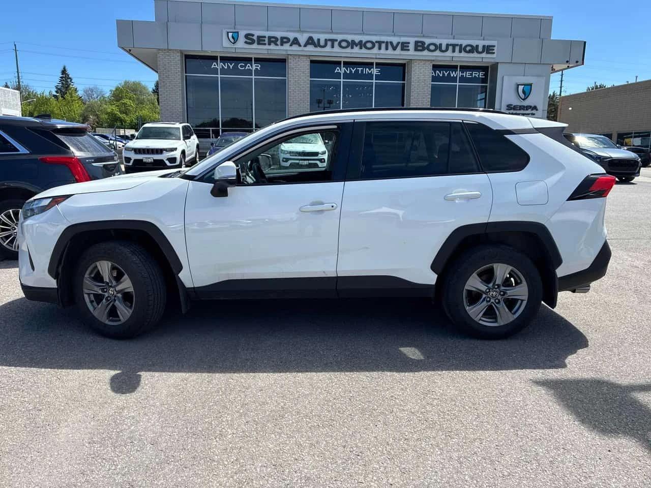 Toyota Rav4 * XLE * ПОДГРЕВИ * NAVI * КАМЕРА, снимка 2 - Автомобили и джипове - 54623644