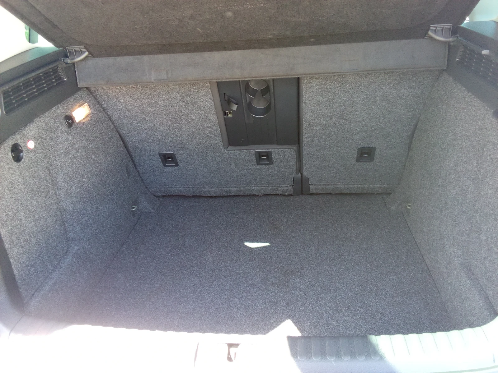VW Tiguan 2.0TDI LOUNGE, снимка 11 - Автомобили и джипове - 54754238