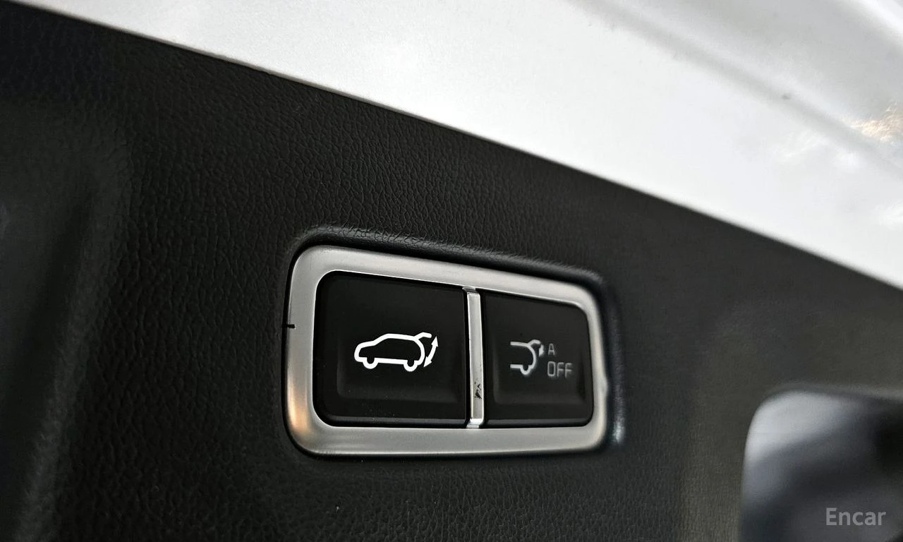 Kia Sorento 1.6* HYBRID* NOBLESSE* ПОДГРЕВ* ОБДУХВАНЕ* LANE* A, снимка 16 - Автомобили и джипове - 54822177