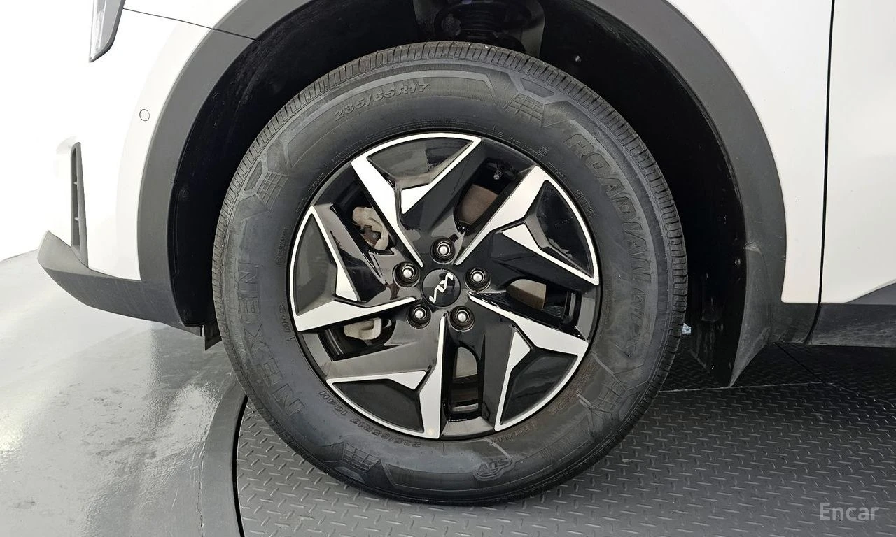 Kia Sorento 1.6* HYBRID* NOBLESSE* ПОДГРЕВ* ОБДУХВАНЕ* LANE* A, снимка 6 - Автомобили и джипове - 54822177