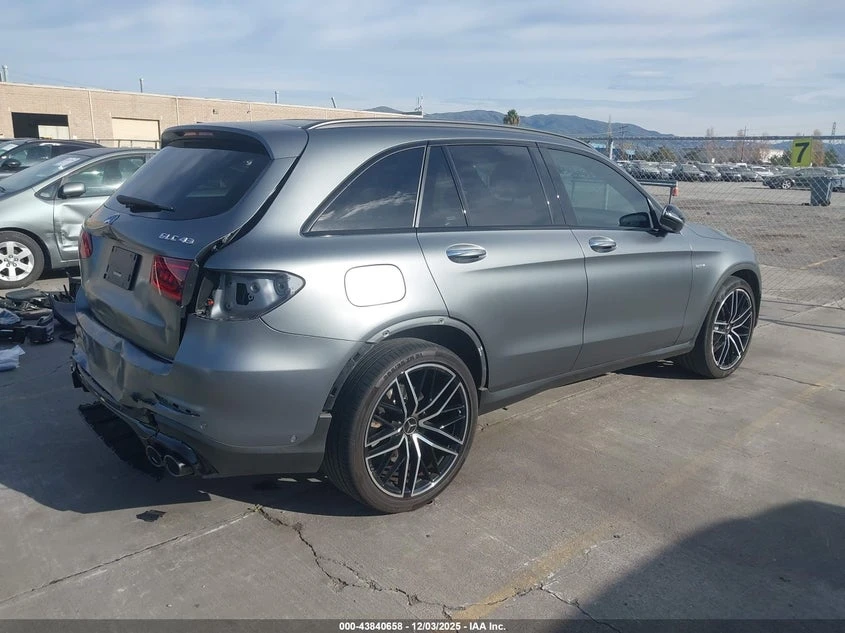 Mercedes-Benz GLC 43 AMG AMG 4MATIC, снимка 3 - Автомобили и джипове - 54848245
