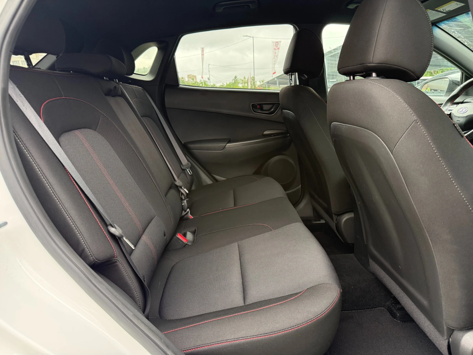 Hyundai Kona N-LINE 1.6T, AWD, снимка 10 - Автомобили и джипове - 54916498