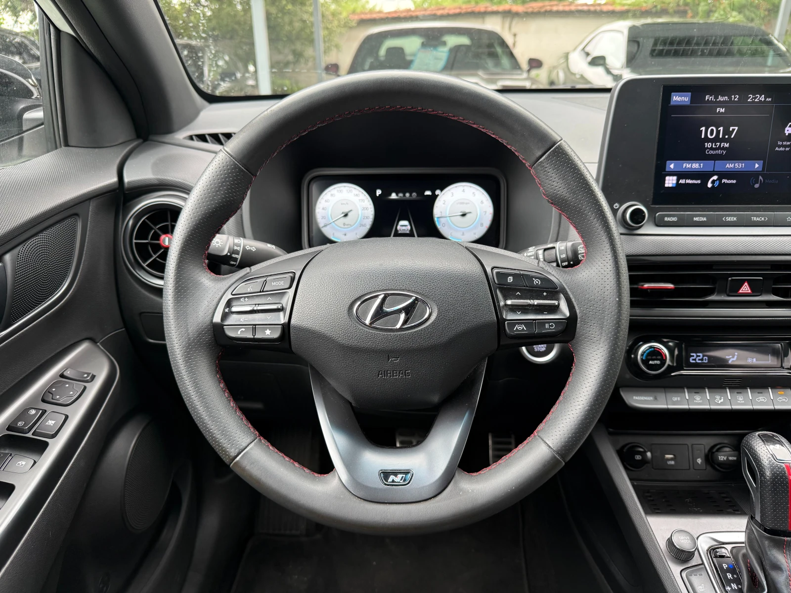 Hyundai Kona N-LINE 1.6T, AWD, снимка 11 - Автомобили и джипове - 54916498