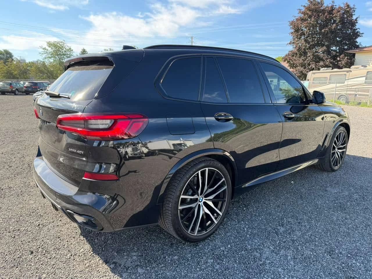 BMW X5 xDrive40i| М-ПАКЕТ| SWAROWSKI| HUD| 360| 2 КЛЮЧА, снимка 7 - Автомобили и джипове - 55036175