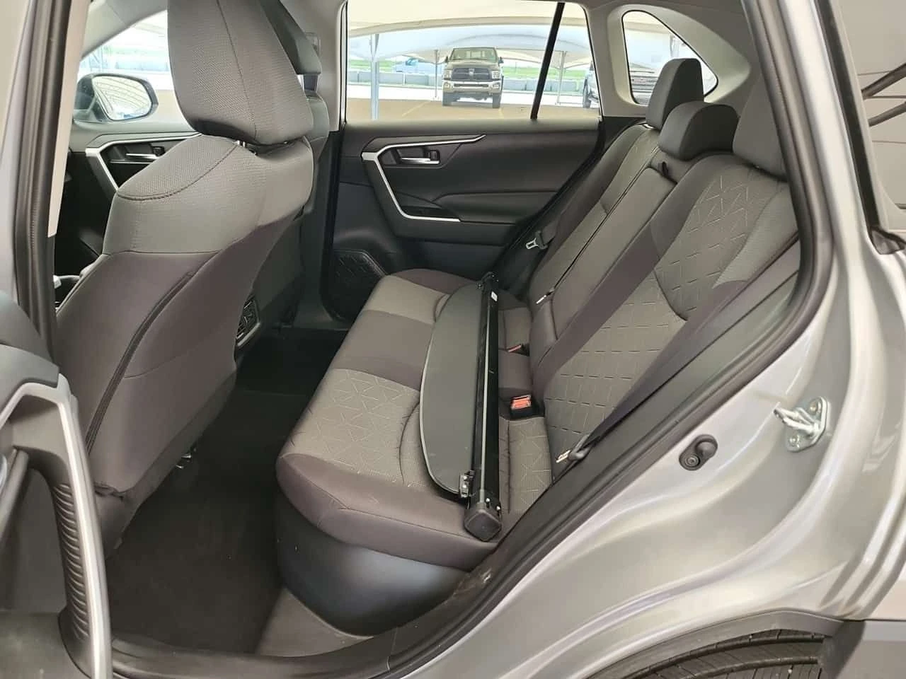 Toyota Rav4 * HYBRID XLE * АВТОКРЕДИТ* , снимка 11 - Автомобили и джипове - 55262626
