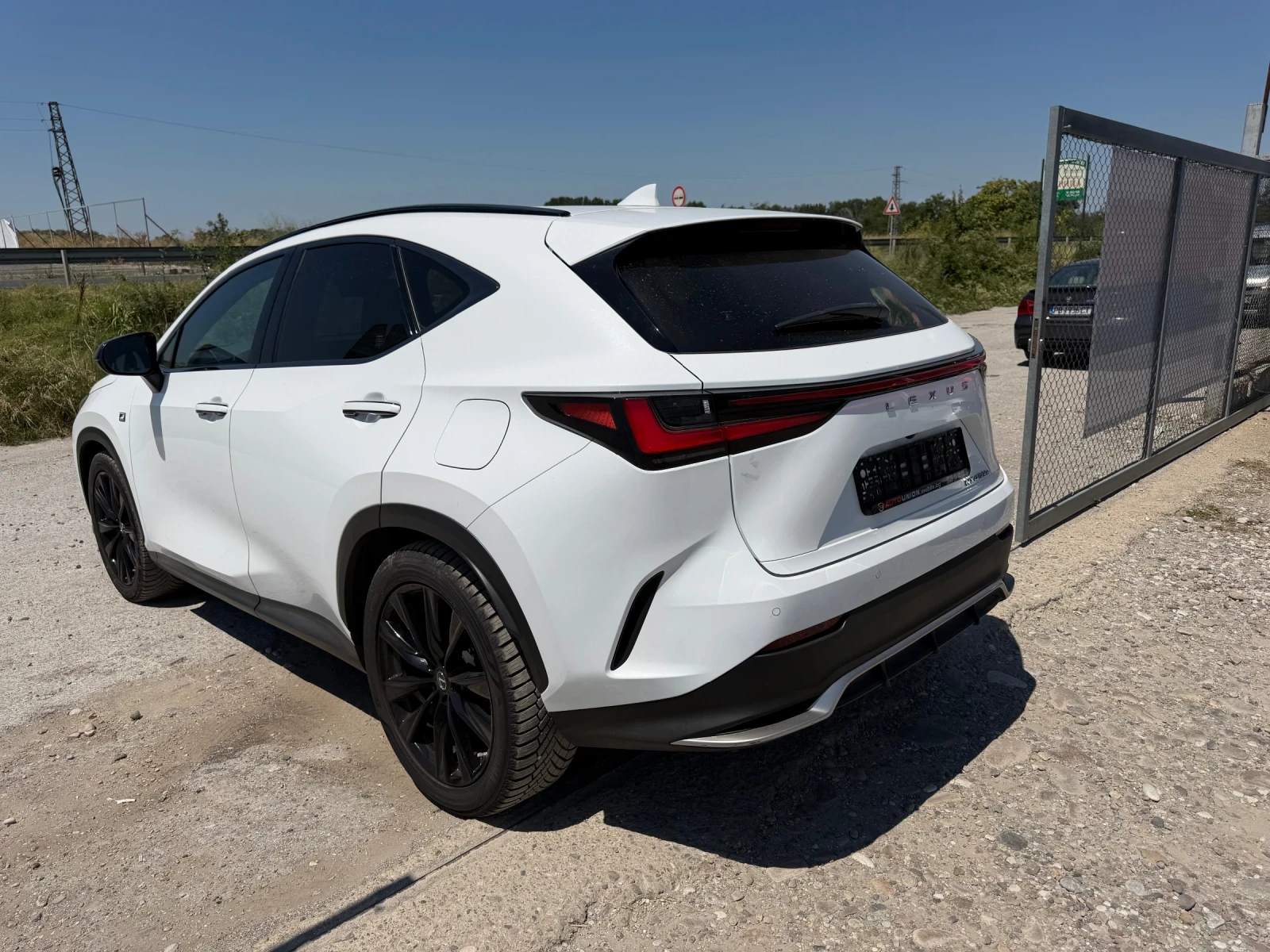 Lexus NX 450 h+ | F Sport | HUD | Обдух | 4Х4 | Plug-in| АСС, снимка 7 - Автомобили и джипове - 55672747