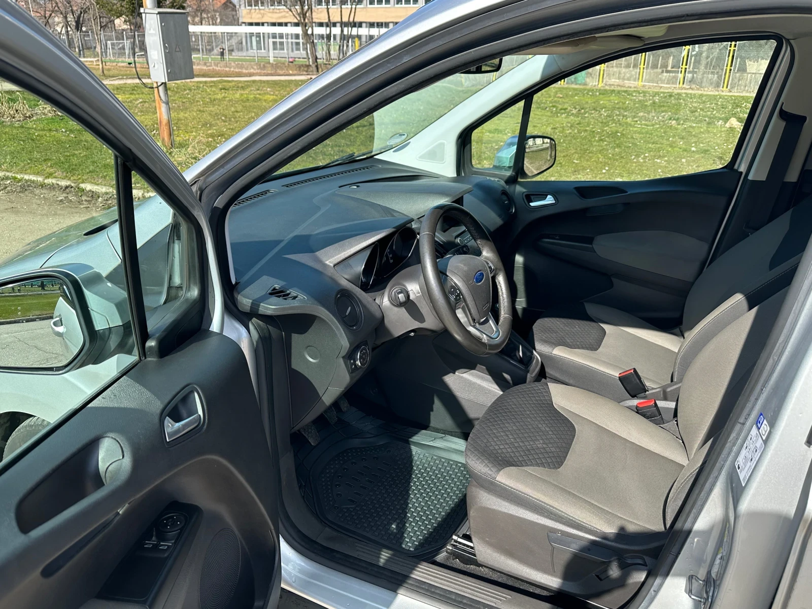 Ford Courier 1.5 TDCI  101�.�. 4, 3�./100��. | Mobile.bg � ����������� 6