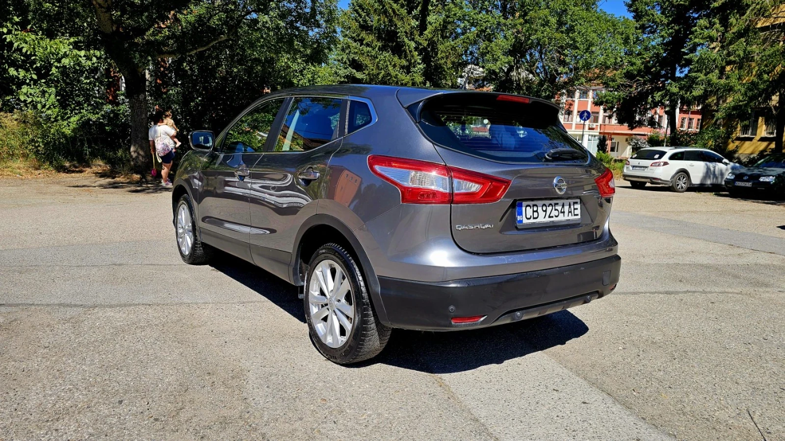 Nissan Qashqai, снимка 4 - Автомобили и джипове - 55984677