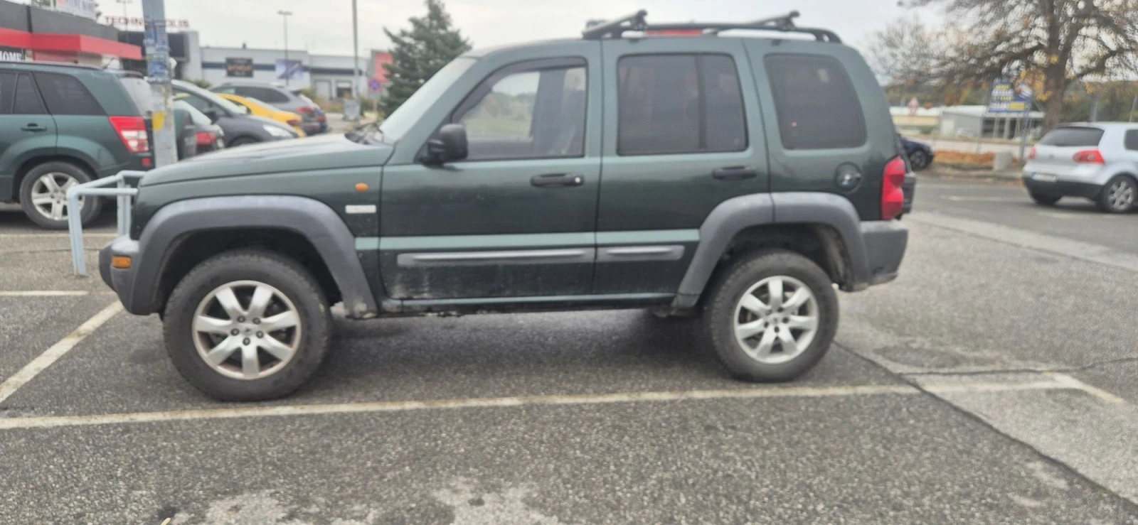 Jeep Cherokee 2.4 Lpg, снимка 4 - Автомобили и джипове - 56738526