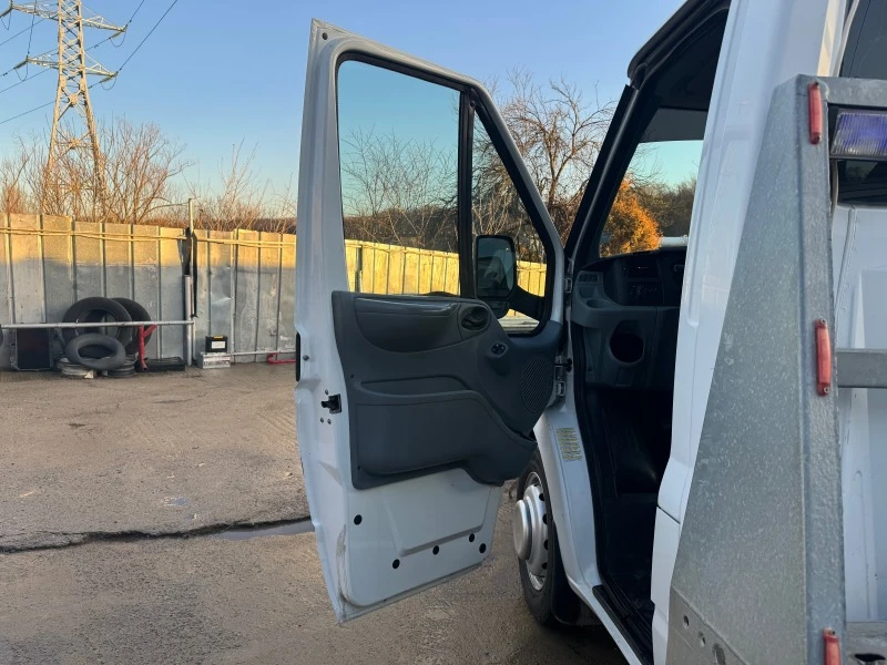 Ford Transit 2.2 CDI, снимка 15 - Бусове и автобуси - 43688366